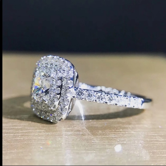 New 925 Silver Noble Design Square Diamond Ring - Picture 3 of 5